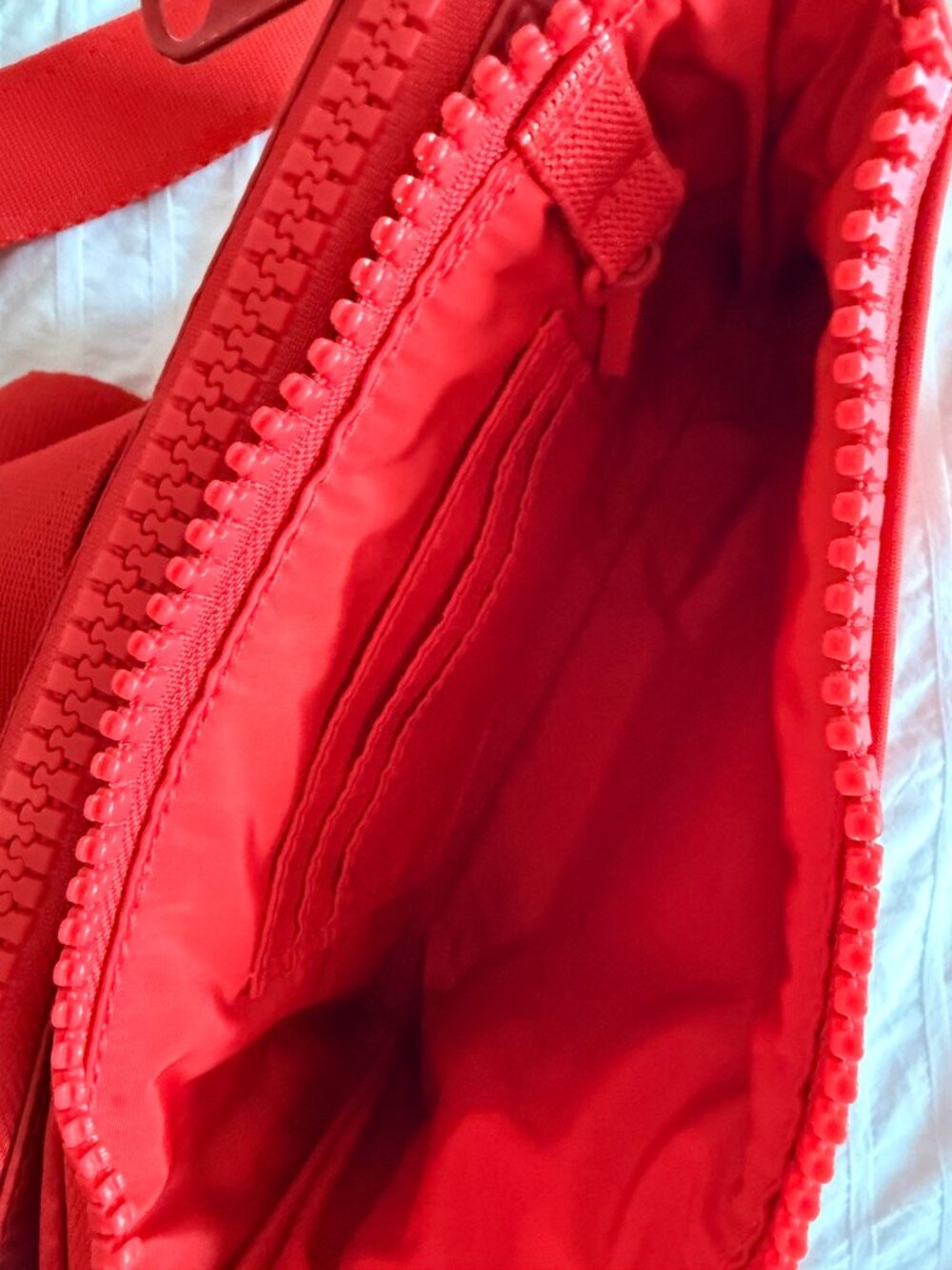 Dagne Dover NWOT Bennie sling in Cherry - Seasonal color - Picture 11 of 15